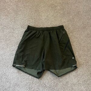 Men’s lululemon shorts